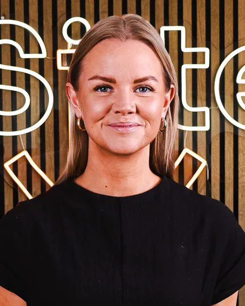 Luna Bock, CLO